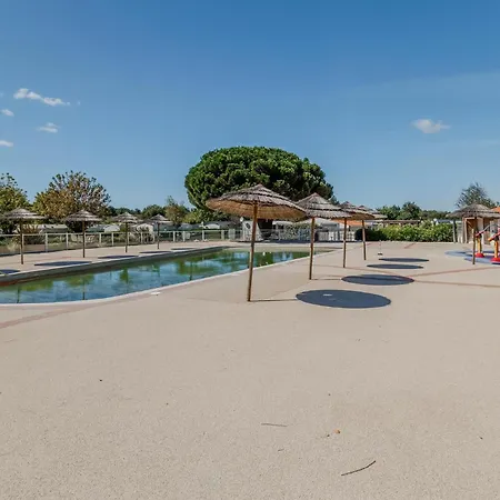 3 Bedroom Gorgeous Stacaravan In Camping *