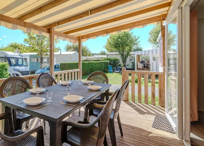 Pet Friendly Stacaravan In Kemping 3*